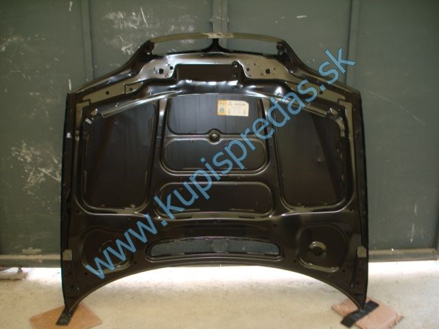Predná kapota BMW 3 E46 